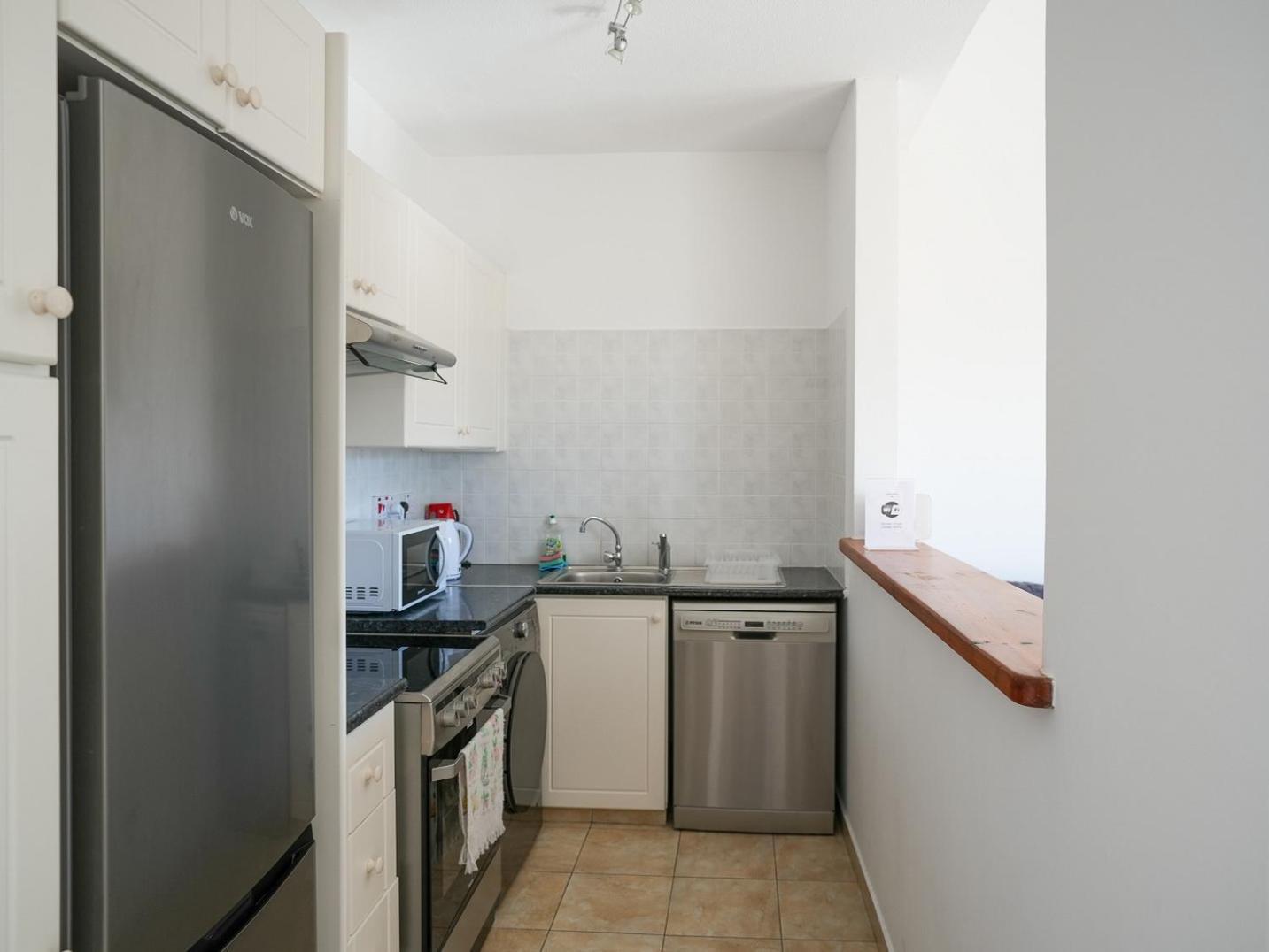 Resitour - Regina Gardens Appartement Paphos Buitenkant foto